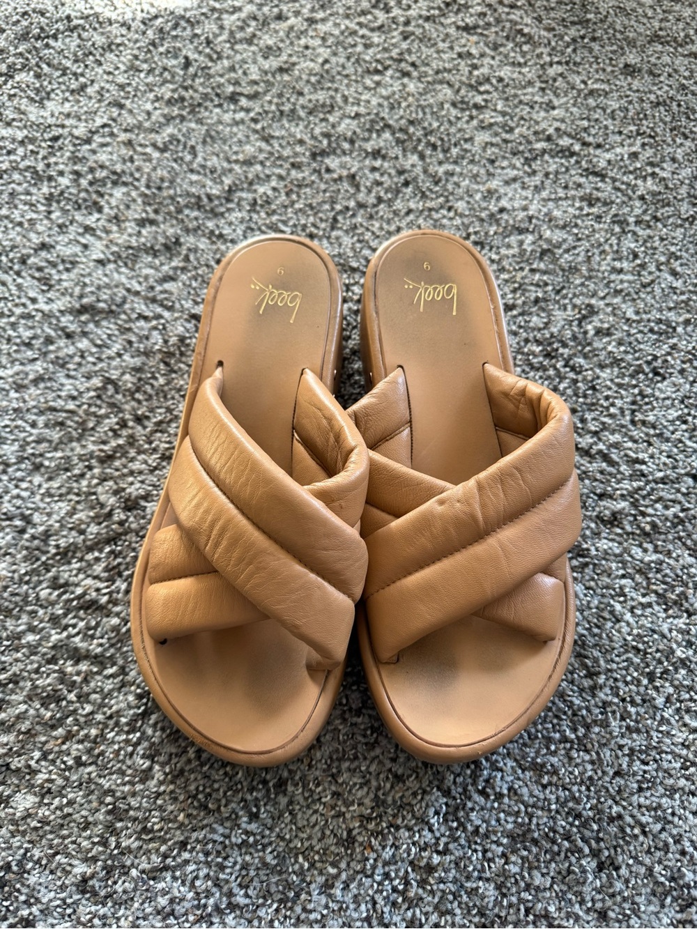 beek Dovetail leather crisscross sandals